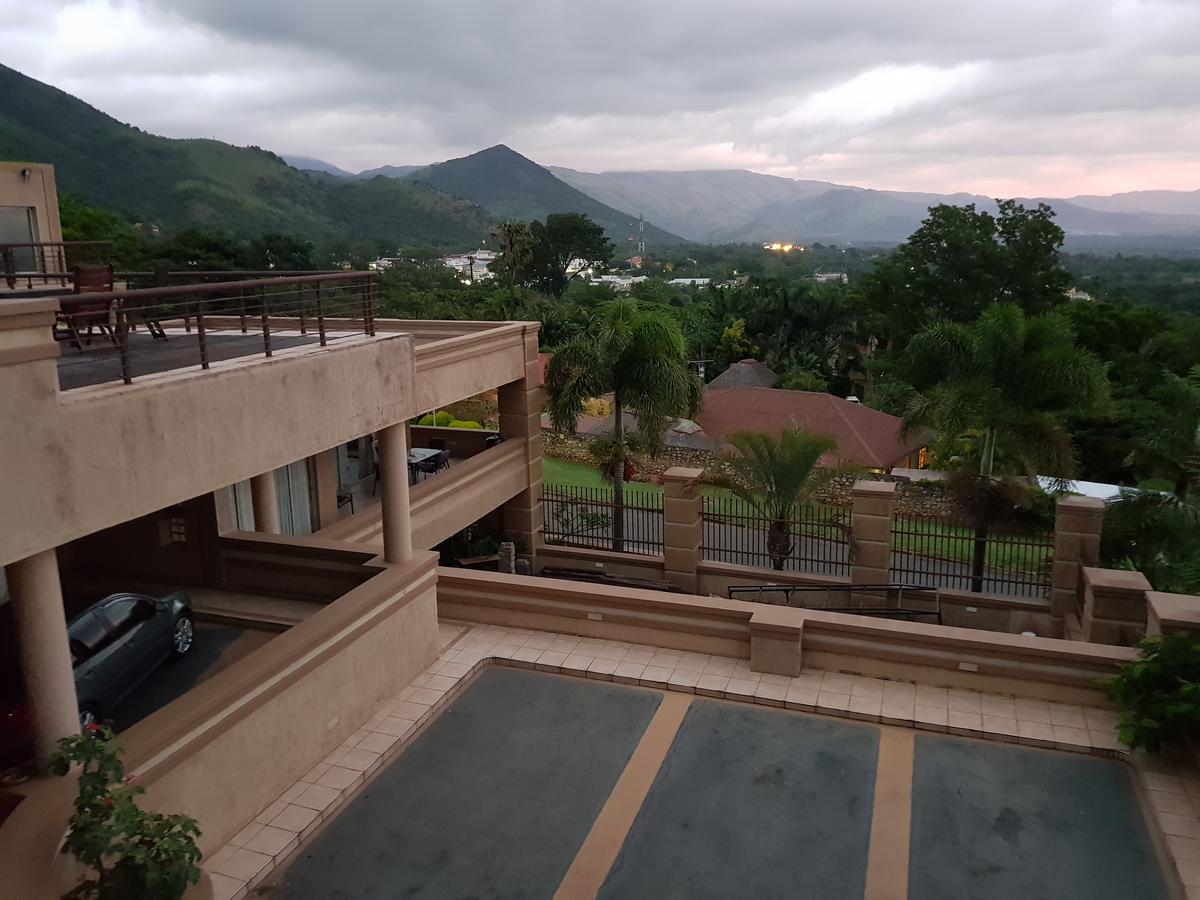 Bubez Guesthouse บาร์เบอร์ตัน ภายนอก รูปภาพ